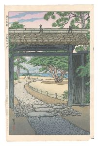 Famous Gardens in Tokyo / The Middle Gate in Rikugien Garden